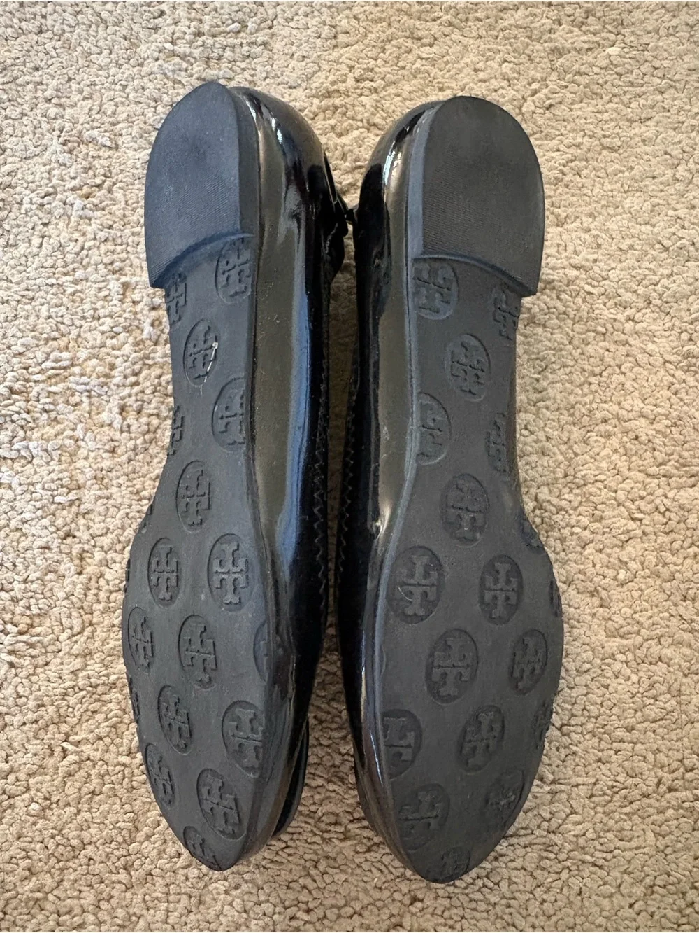 Tory Burch Reva Black Patent Logo Round-Toe Ballet Flats Size 5